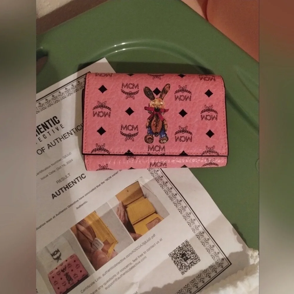 MCM 🐰 💗 Pink Women’s Card Holder with Motif Bunny 🐰 Rabbit Wallet (NWOTs)